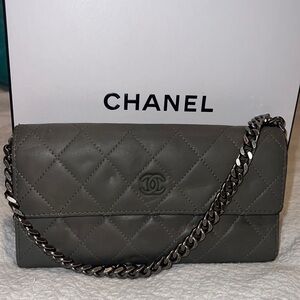 Authentic RARE Chanel Quilted Wallet Gray Matte CoCo with Added chain
